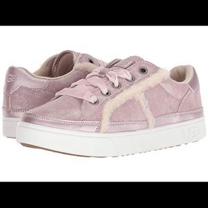 Ugg Sneakers size 7 (W) or 5 (Kids)